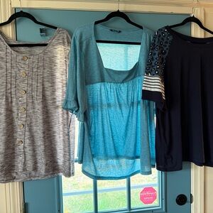 X3 Bundle - BloomChic 22/24 Gray/Blue Women Plus Tops Gently Used